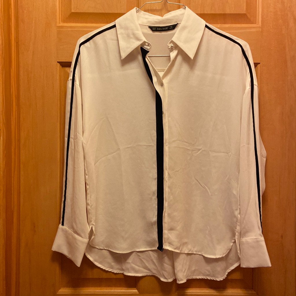 Zara Basic White Button-Down Blouse - Size Small